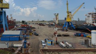 Tragedie în Năvodari: un tânăr a decedat într-un accident de muncă pe o rampă petrolieră