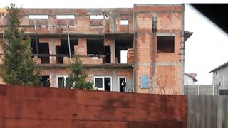 S-a spânzurat în clădirea abia cumpărată. Sfârșitul unui om de afaceri