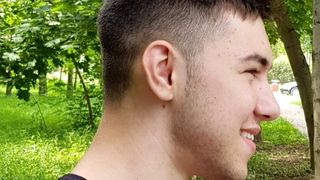 Prietena lui Alex, tânărul care a murit după ce s-a izbit de sensul giratoriu din Sebeș, rupe tăcerea. Sinucidere, teribilism sau epilepsie?