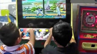 Un băiat de 10 ani a împuşcat mortal un alt copil pentru că l-a bătut la jocuri video