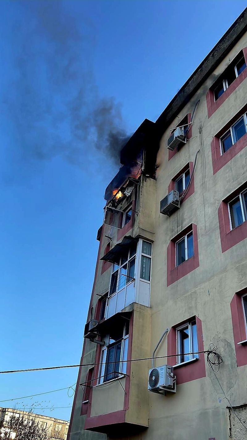 Incendiu violent într-un apartament din Giurgiu! Două femei au avut nevoie de îngrijiri medicale