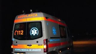 Un copil de 13 ani a fost rănit în urma unei explozii provocate de folosirea benzinei într-o sobă