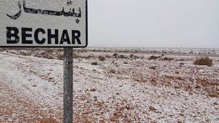 FOTO - Vremea nu &icirc;ncetează să surprindă! &Icirc;n Deșertul Sahara s-a așternut zăpada ca &icirc;n povești