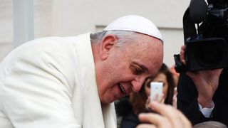 VIDEO- Papa Francisc despre orientările sexuale: „A fi homosexual nu este o crimă”