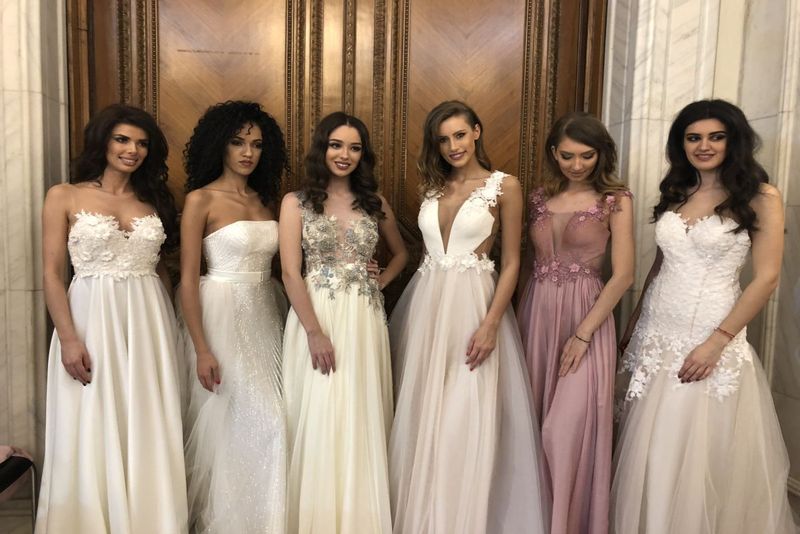 Secretul unei rochii de mireasă constă în "comuniunea" pe care o realizează cu calitățile tale!