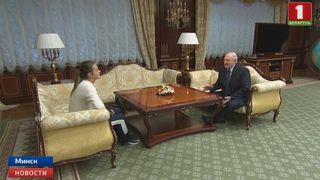 Arina Sabalenka, premiată de liderul suprem din Belarus, Aleksandr Lukasenko