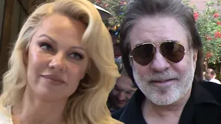 Pamela Anderson a fost căsătorită doar 12 zile cu Jon Peters