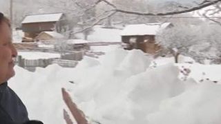FOTO - Rom&acirc;nia, &bdquo;&icirc;nghițită&rdquo; de zăpezi. Ninsorile de odinioară s-au &icirc;ntors