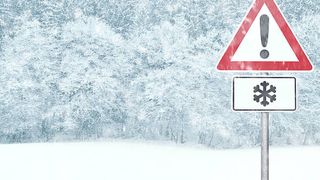 Cod galben de vânt puternic şi ninsoare. Anunțul făcut de meteorologi