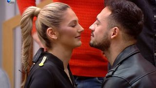 Mihaela și Andrei au parte de un sărut în ”Casa Iubirii”. Cum va reacționa Bia