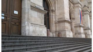 Alertă cu bombă la Curtea de Apel București. Persoanele din clădire au fost evacuate