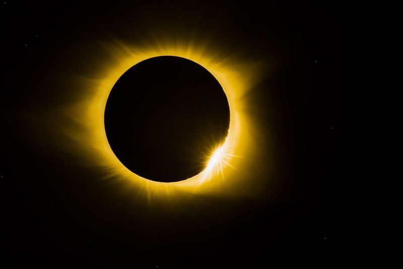 Eclipse de soare în 2023. Unde și când vor fi văzute?