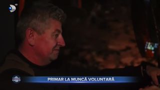 Primar la muncă voluntară