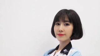 Momo Zhou este cunoscută după apariția ei la Cupa Mondială de Darts