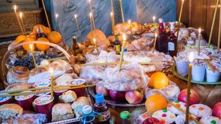 Moșii de iarnă 2023. Ce tradiții trebuie să respecte credincioșii de S&acirc;mbăta Morților