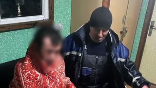 Două persoane aflate pe o ambarcațiune, pe Dunăre, s-au răsturnat. Polițiștii de frontieră au intervenit pentru a-i salva