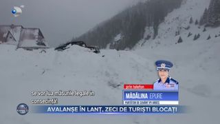 Avalanșe &icirc;n lanț, zeci de turiști blocați