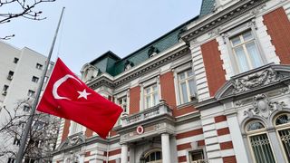 Carte de condoleanțe pentru victimele cutremurului, deschisă la Ambasada Turciei din București