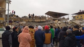 VIDEO- Mărturiile înfiorătoare ale românilor care au supraviețuit cutremurelor din Turcia