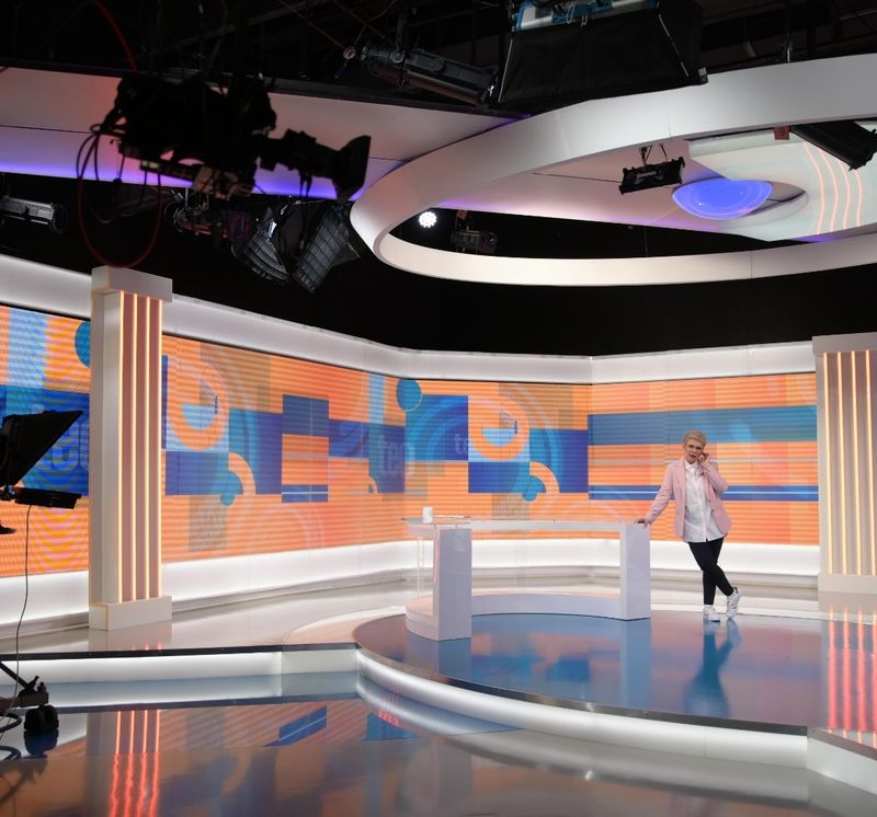 Teo Trandafir a avut parte de o farsă de zile mari din partea echipei emisiunii “Teo Show”. “Am început să strig: <Regia, regia, mă aude și pe mine cineva?>”