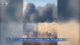 Loc de joacă pentru copii, &icirc;n flăcări