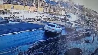 VIDEO - Două fete de 12 ani, spulberate pe trecerea de pietoni în județul Galați