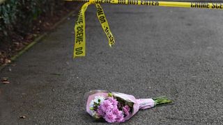 O adolescentă &icirc;n v&acirc;rstă de 16 ani a fost găsită fără suflare &icirc;ntr-un parc din Warrington