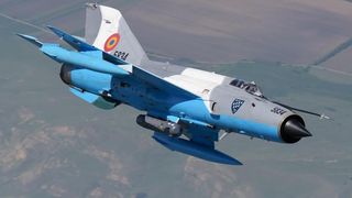 Balon suspect, detectat de Forțele Aeriene deasupra României