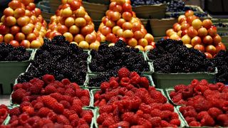 VIDEO - Fructele românești - mai scumpe din cauza vremii