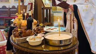 De Sâmbăta Morţilor trebuie să ne amintim de părinţi și de rudele care nu mai sunt printre noi.