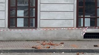 Urmările cutremurelor din Oltenia: peste 100 de apeluri la 112, instituții &icirc;nchise și clădiri avariate