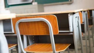 Ministerul Educației lansează un nou proiect. Ce se întâmplă cu elevii care lipsesc nemotivat