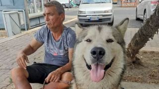 Ionel s-a stins din viață după ce a refuzat să fie internat în spital. Românul nu a vrut să-și abandoneze câinele