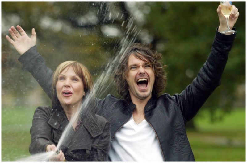 Soții Roger și Laura Griffiths premiu loto