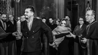 Weekend plin de emoții pentru Bursucu!  Îndrăgitul prezentator de la Kanal D a fost naș de botez pentru prima oară