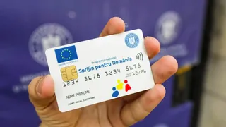 Vești bune pentru români. Cine sunt persoanele care ar putea beneficia de 2000 de lei de la Guvern