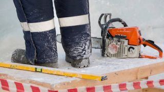 O firmă din Capitală a primit o amendă uriașă după ce a angajat muncitori din Bangladesh. Străinii lucrau la negru