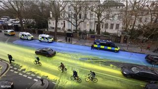 Protest &icirc;n fața Ambasadei Ucrainei de la București. Copiii cer oprirea războiului