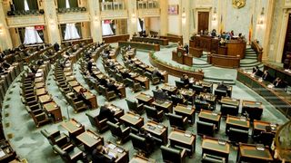 VIDEO - Senatul a adoptat proiectul de lege care interzice publicitatea la jocuri de noroc şi pariuri &icirc;n timpul zilei