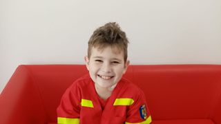 La 10 ani, descoperă gustul cărnii și al dulciurilor. David, un băiețel din Bihor a &icirc;nvins o boală metabolică rară