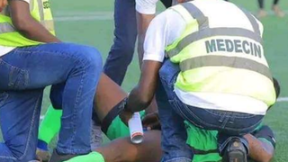 Tragedie în fotbalul internațional. Moustapha Sylla, mort la 21 de ani pe terenul de joc