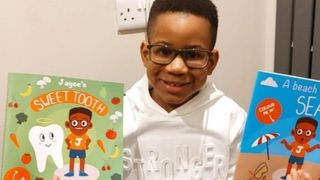 La doar 4 ani, Jayce va ajunge în cartea recordului! Băiatul scrie cărți încă de la vârsta de un an și 3 luni