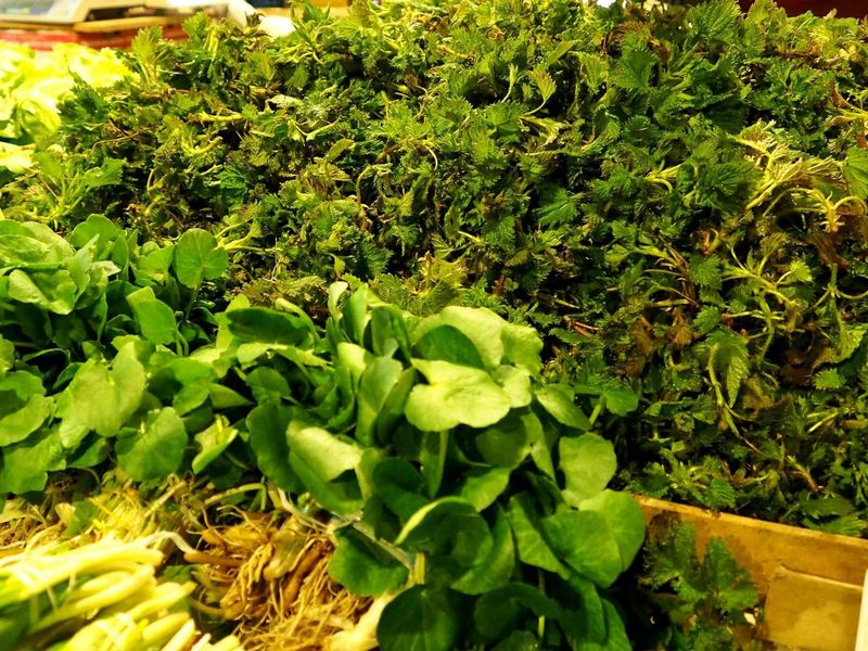 Legumele și fructele, prețuri duble pe tarabele din România