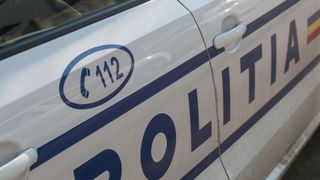 VIDEO- Administratorul unei firme, suspectat că a înșelat peste 30 de persoane. Vindea produse electronice pe care nu le mai livra