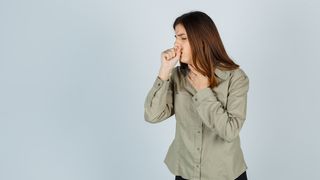 VIDEO- Tusea - principala repercusiune a răcelilor