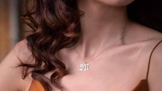 Carmen Nistor decorează diverse săli și a lucrat chiar pentru lansarea unei colecții de bijuterii cu litere.