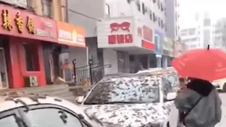 O ploaie cu viermi &icirc;n China?