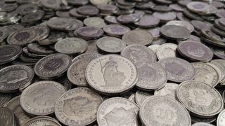 Curs valutar BNR azi, 14 martie 2023. Cu cât se vinde un franc 