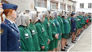 Deținutele din Rusia, trimise pe frontul din Ucraina. Ce ordin le-a dat Putin femeilor din pușcării