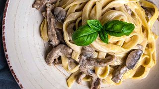 Rețete cu hribi. Trei moduri de preparare pentru o masă delicioasă și sănătoasă